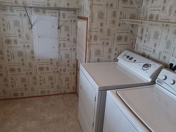 3rd image of 14369 E 50th St