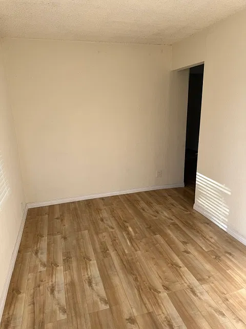 3 bed, 850 sqft, $2,700 — Photo 1