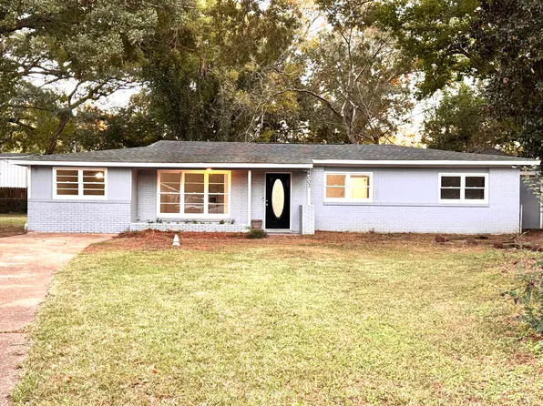 4003 Littledale Ct, Mobile, AL 36609