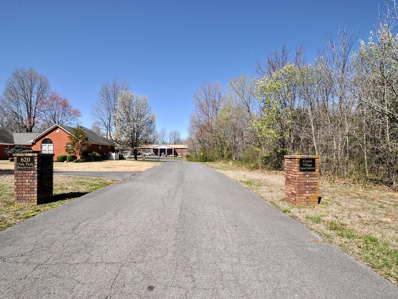 2 Bedroom 1 bathroom Apartment in Calvert City — Photo 3