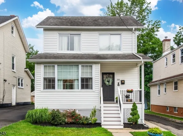 210 Jacoby St, Maplewood Twp., NJ 07040