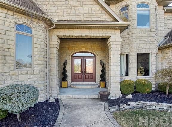 2nd image of 213 Penbrooke Dr