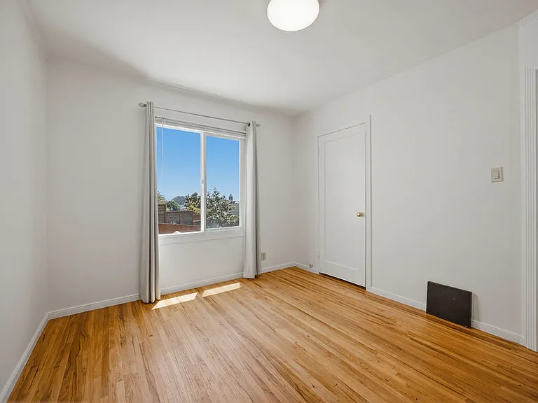 521-523 Taraval St #521 — Photo 15