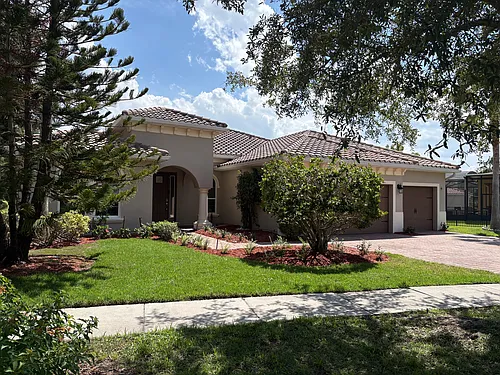 3700 Paradiso Cir Photo 1 3700 Paradiso Cir Photo 1