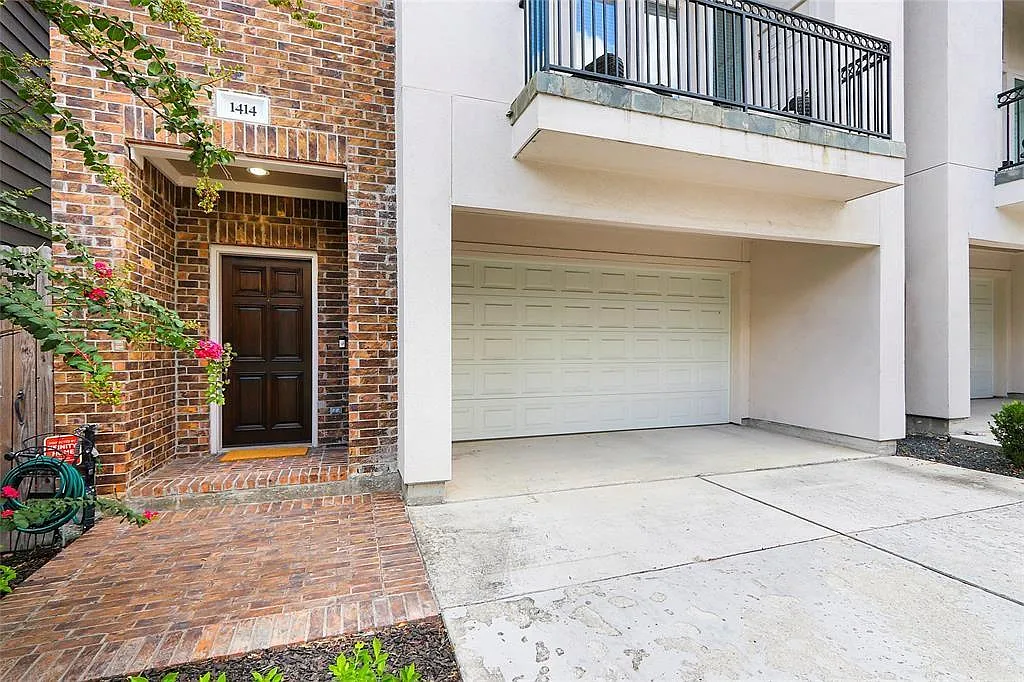 3 bed, 3.5 bath, 3066 sqft, $3,600 — Photo 4