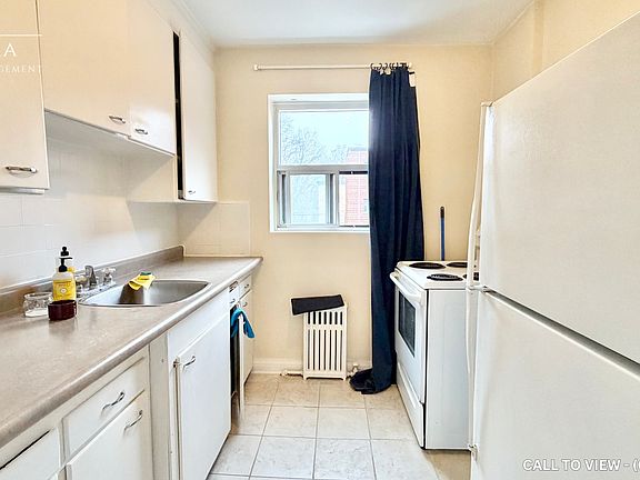 2nd image of 12 Anglesey Blvd #204