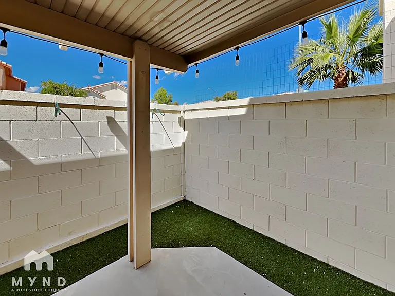 8042 Laurena Ave — Photo 35