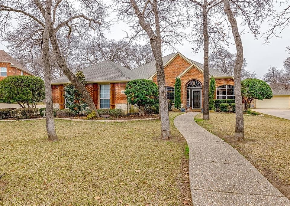 1st image of 3019 Hidden Springs Dr