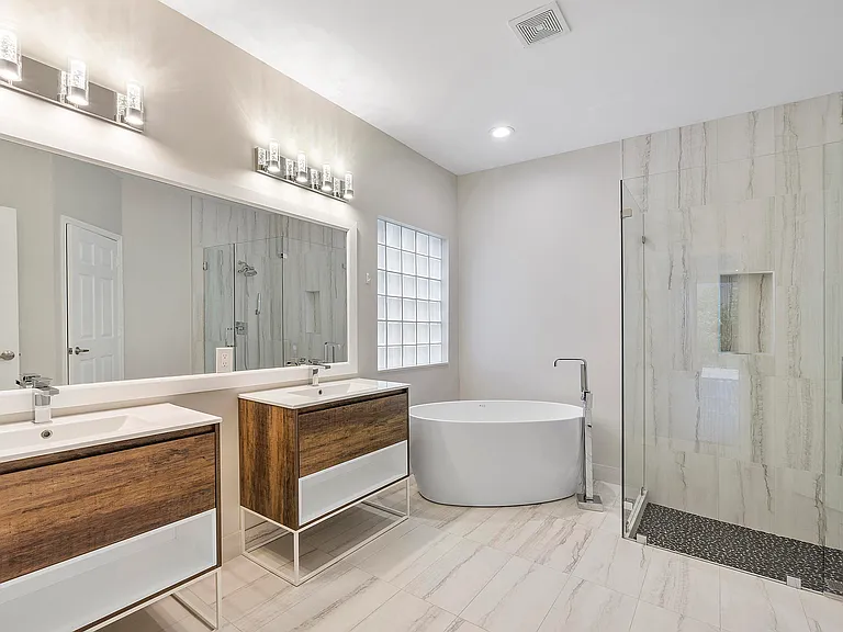 6364 NW 78th Dr — Photo 24
