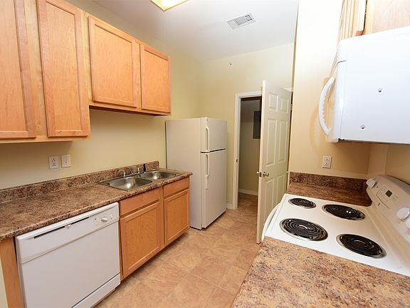 2 BD Kitchen