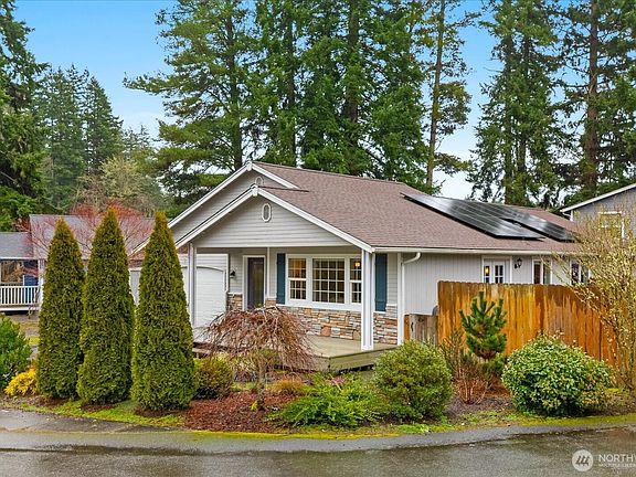 3rd image of 26376 Barrett Road NE