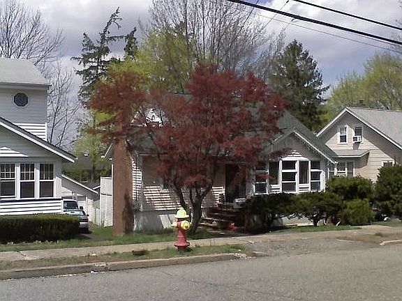 3rd image of 11 Lane Ave