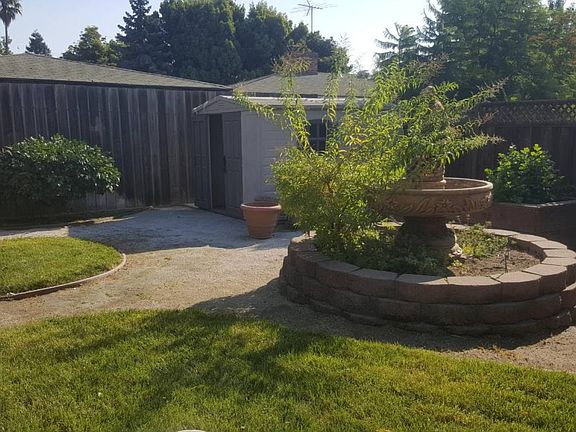 Unit 2 Back Yard Space