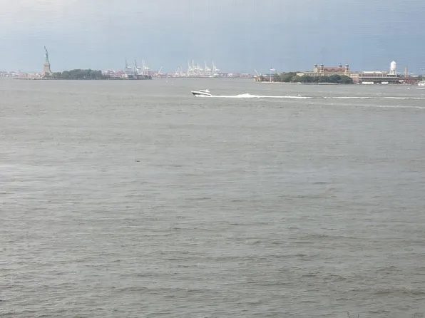 21 S End Ave APT 439, New York, NY 10280