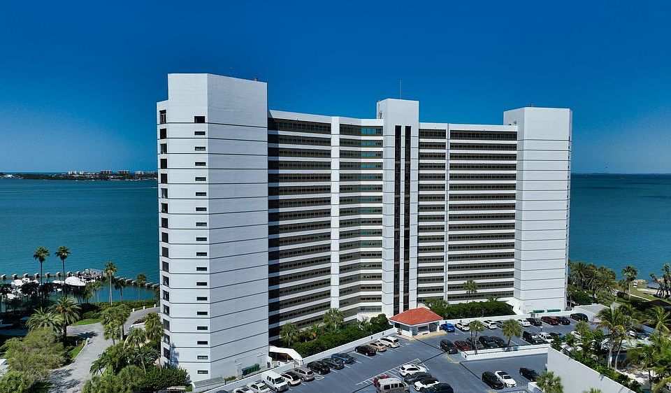 1st image of 9880 Boulevard Of The Arts #1117