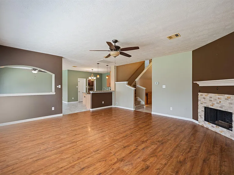 2931 Silver Landing Ln — Photo 10