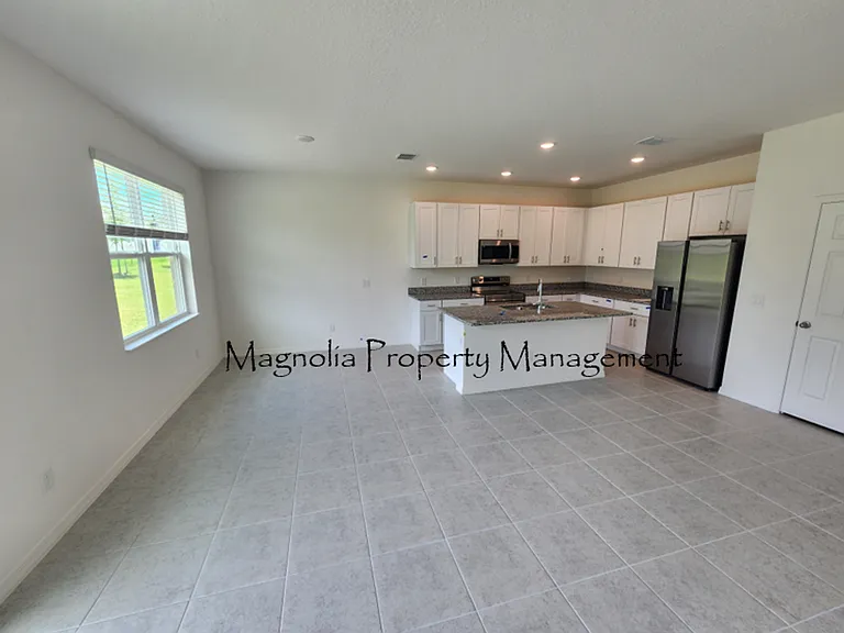 768 Richmond Estate Ave — Photo 7