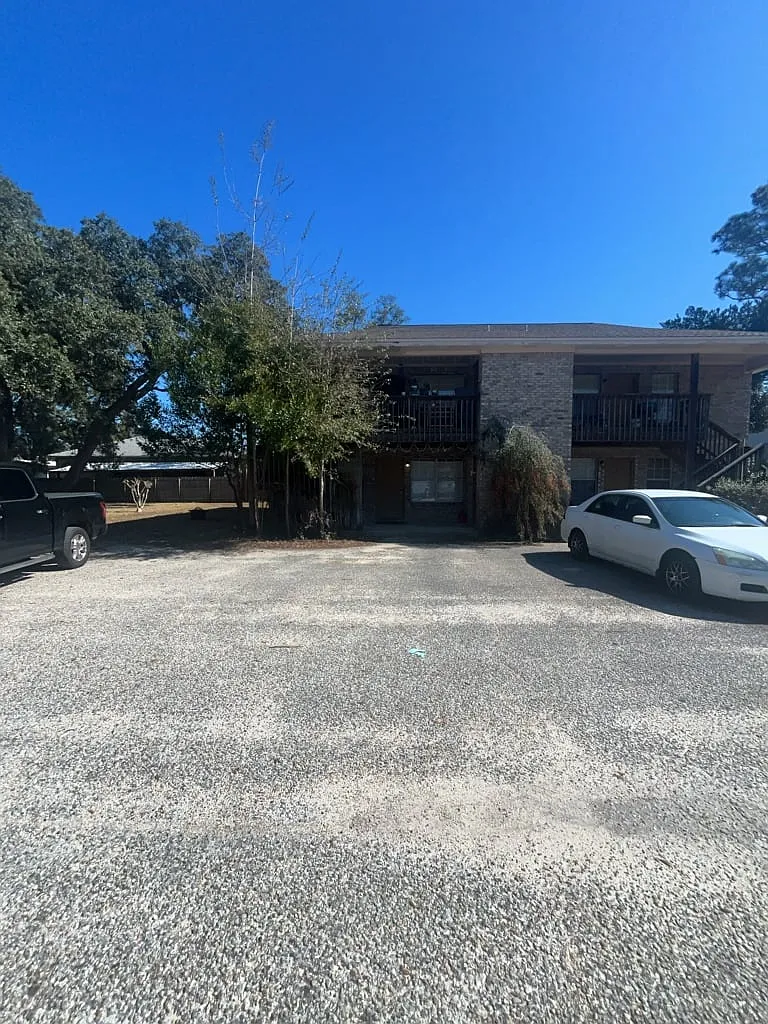 915 Canopy Lane Unit 3 — Photo 1