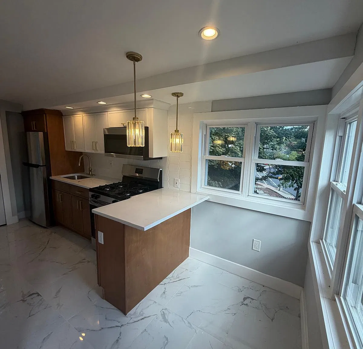 3 bed, 1600 sqft, $4,000 — Photo 3