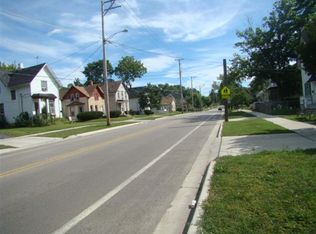 532 Raymond St, Elgin, IL 60120