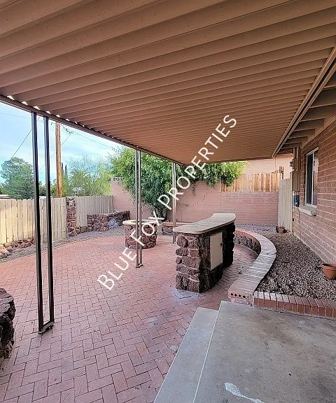 1933 S Palma Pl — Photo 23