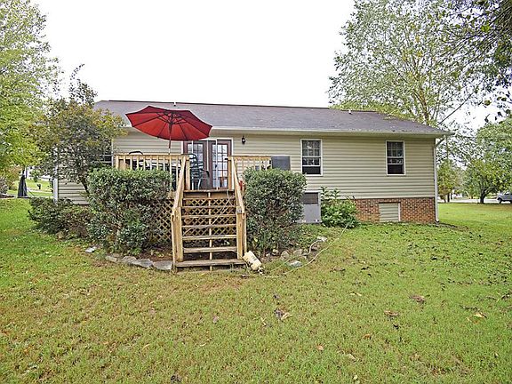 5th image of 147 Valley Crest Dr
