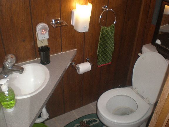 5th image of 527 Lakewood Ln