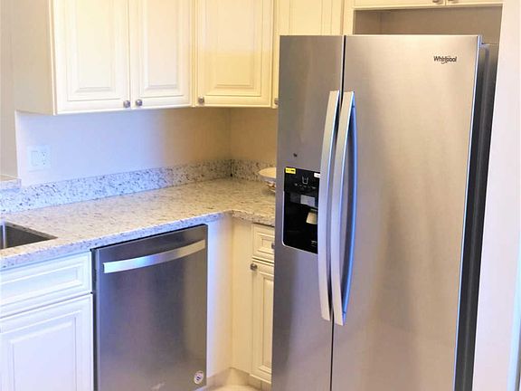 4th image of 6936 Huntington Ln APT 307