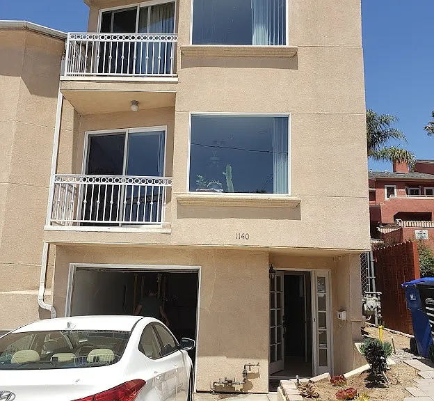 1140 W Palm St — Photo 1