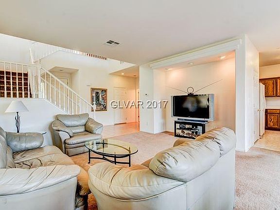 3rd image of 10326 Castle Springs St