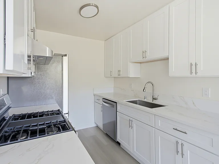 3873 College Ave #5 — Photo 10