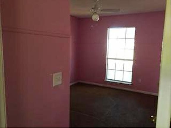 3rd image of 12274 Amanda Cove Trl