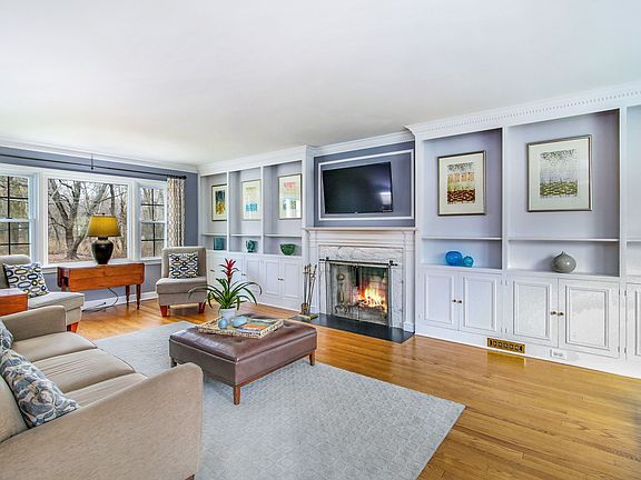 16 Devonshire Rd New Rochelle, NY ( 07 of 29).jpg