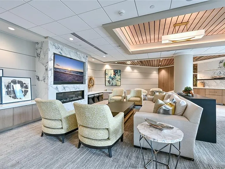 4551 Gulf Shore Blvd N #1001 — Photo 32