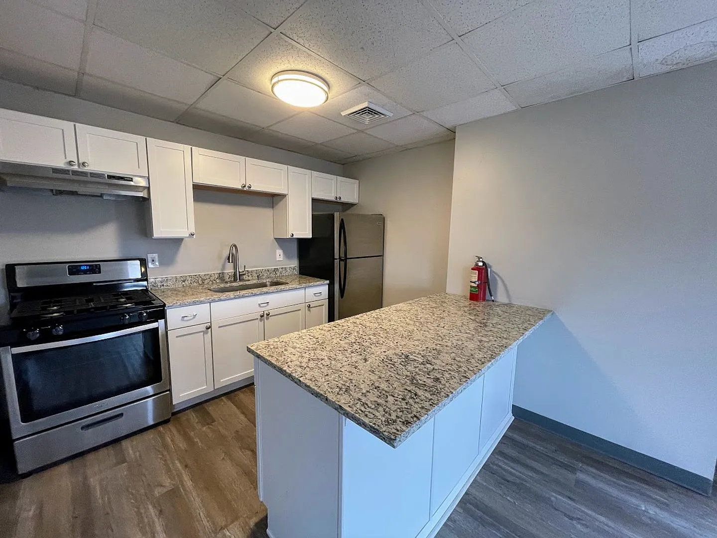 117 Crawford Avenue — Photo 2