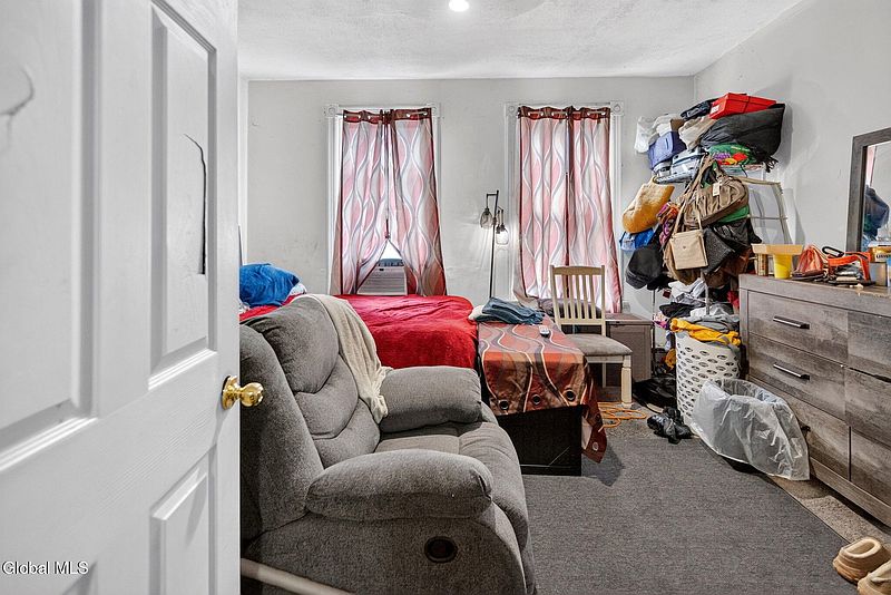 5th image of 258 1st Street