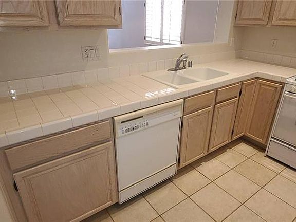 4th image of 9740 Lost Colt Cir