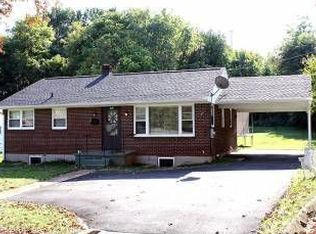 206 Twin Oak Dr, Lynchburg, VA 24502