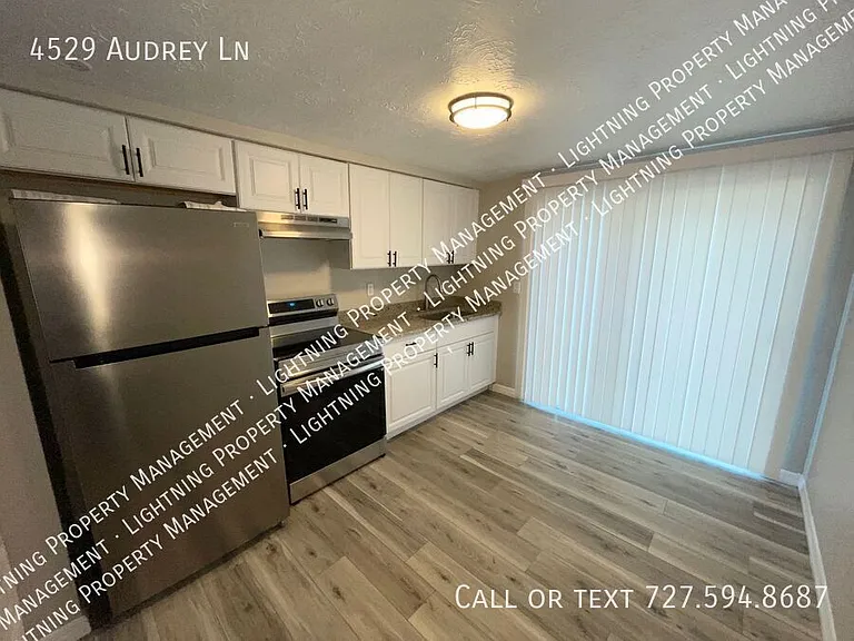 4529 Audrey Ln — Photo 7