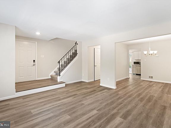3rd image of 8581 Chester Grove Ct