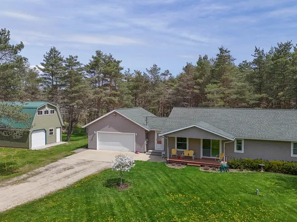 8681 W Cadillac Rd, Mc Bain, MI 49657