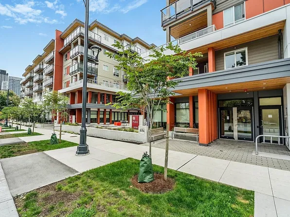 13238 105th Ave #421, Surrey, BC V3T 1Z1