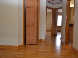 7236 W 83rd St, Bridgeview, IL 60455