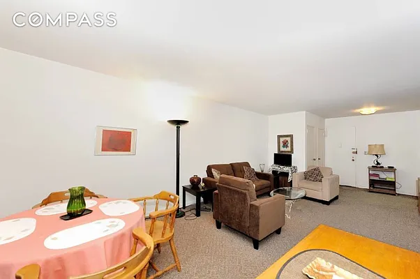 Rented by Compass | media 16