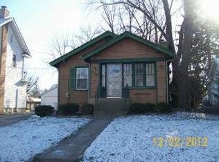 512 E Willow Ave, Wheaton, IL 60187