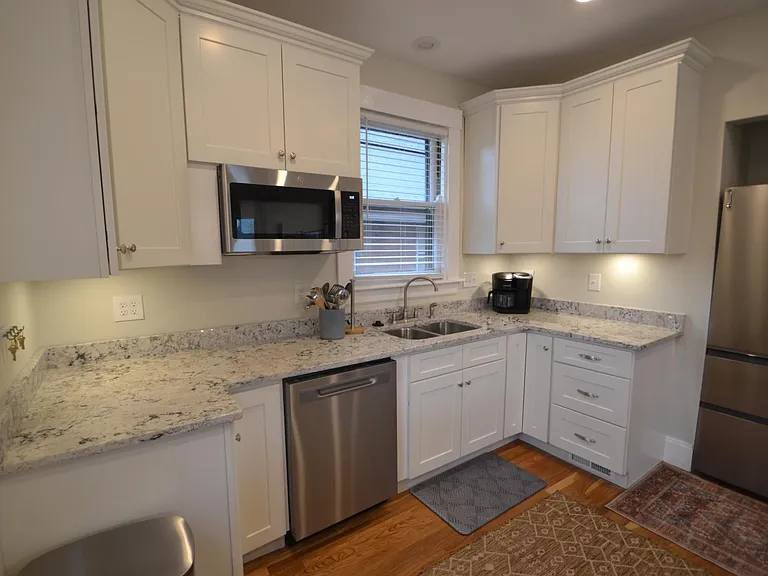 3901 Elsmere Ave #2 — Photo 6