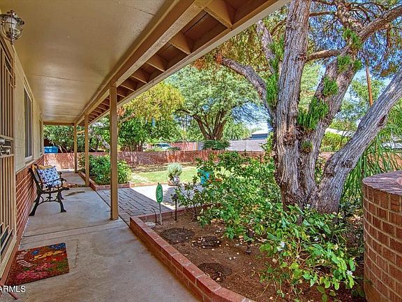 5th image of 713 W San Miguel Ave