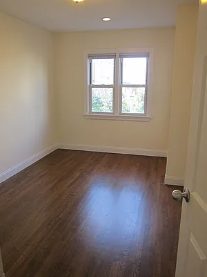 Rented by Realty 2000 Corp | media 19