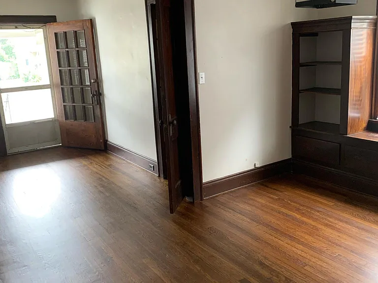 2052 Wascana Ave #1 — Photo 15