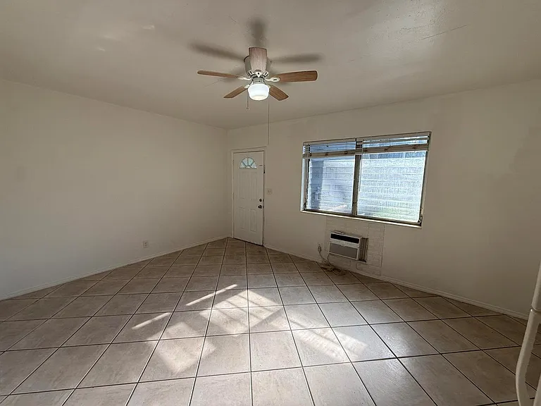 6014 Fillmore St — Photo 8